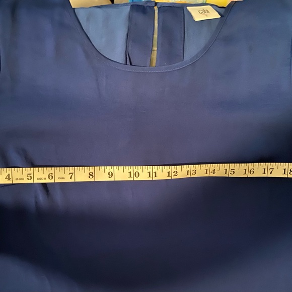 Cabi Short Wide Sleeve Silk Like Women’s Blouse Size Large - Picture 5 of 5